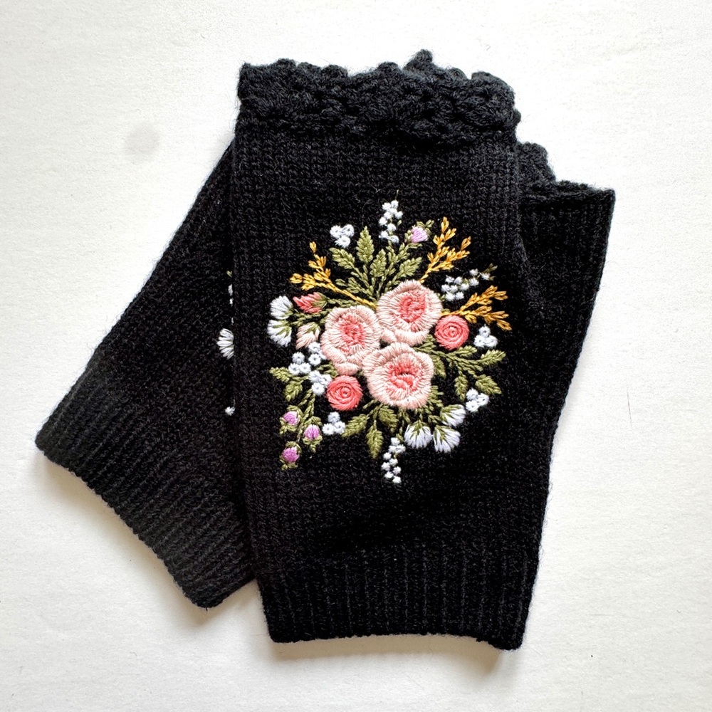 Black Mittens Fingerless Gloves with Pink Floral Design - Picture 4 of 8